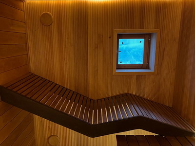Сауна с анатомической лавкой