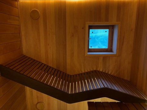 Сауна с анатомической лавкой - Фото проекта