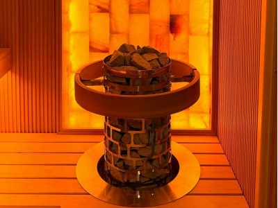 Сауна со встроенной в полок печкой