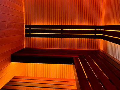 Парилка с отделкой из ольхи