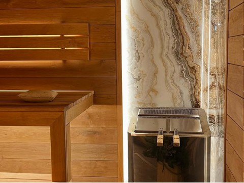 Элитная сауна с панно из гималайской соли - Фото проекта