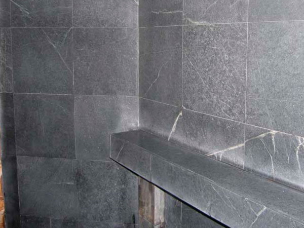 Плитка декоративная из талькохлорита полированная 200x50x20 мм (Премиум)